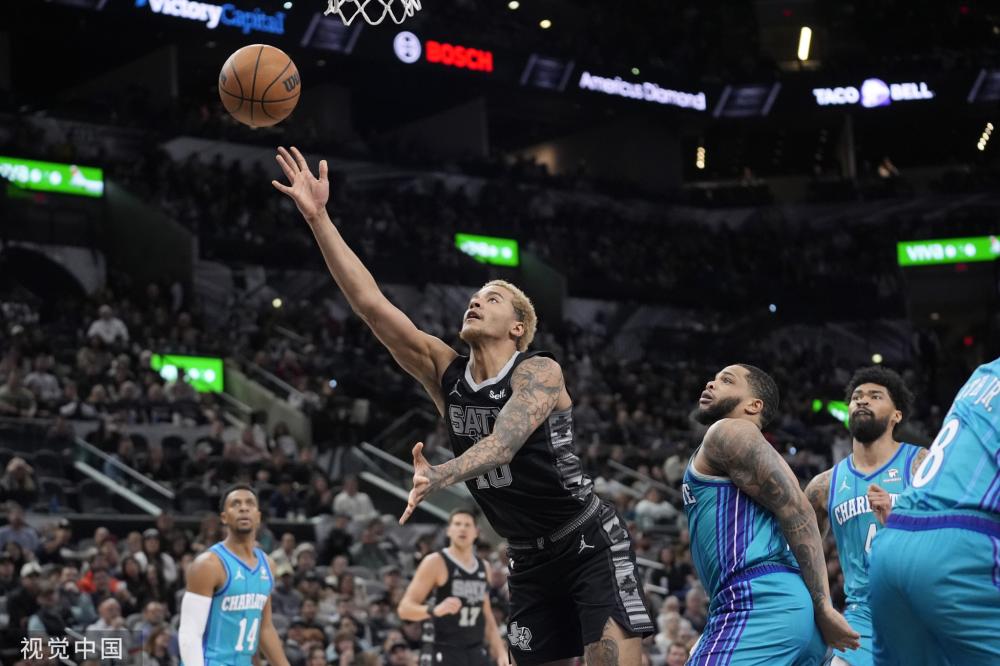 姆斯的身上 姆斯的身上